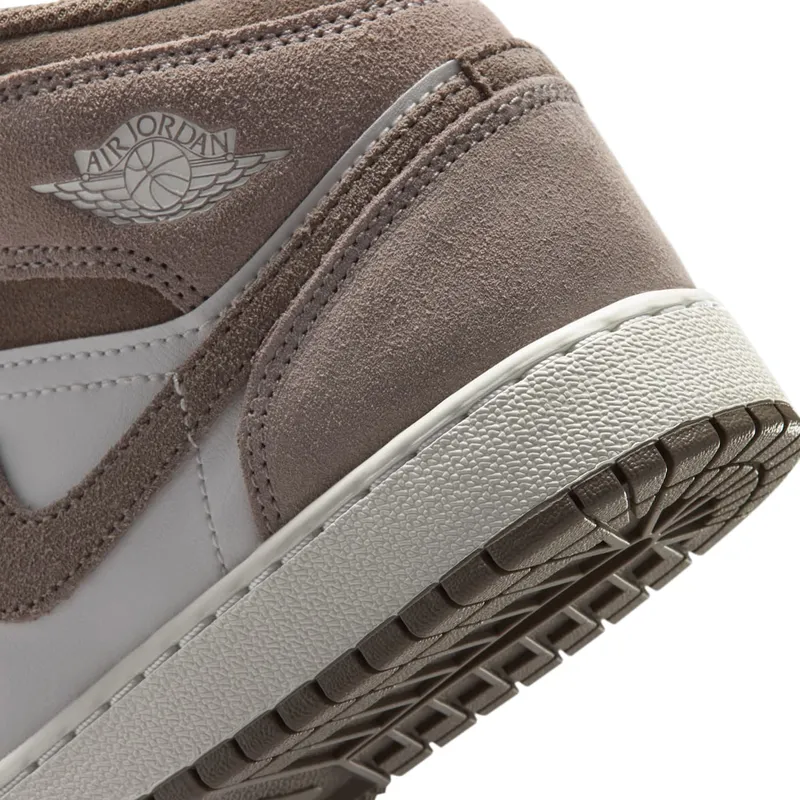 air-jordan-1 DQ8423-003