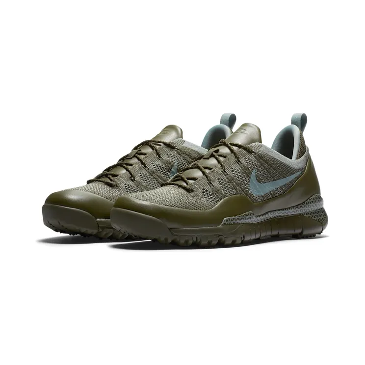 nike-flyknit 882685-300