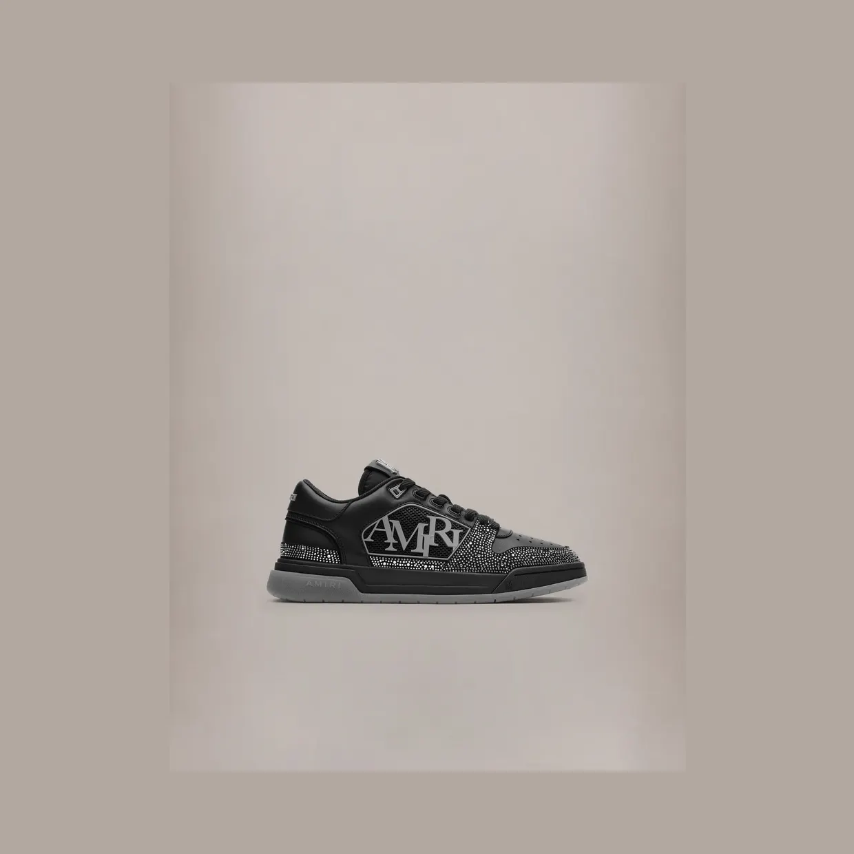 Amiri Classic Low “Black” (AM326SN012-0002)