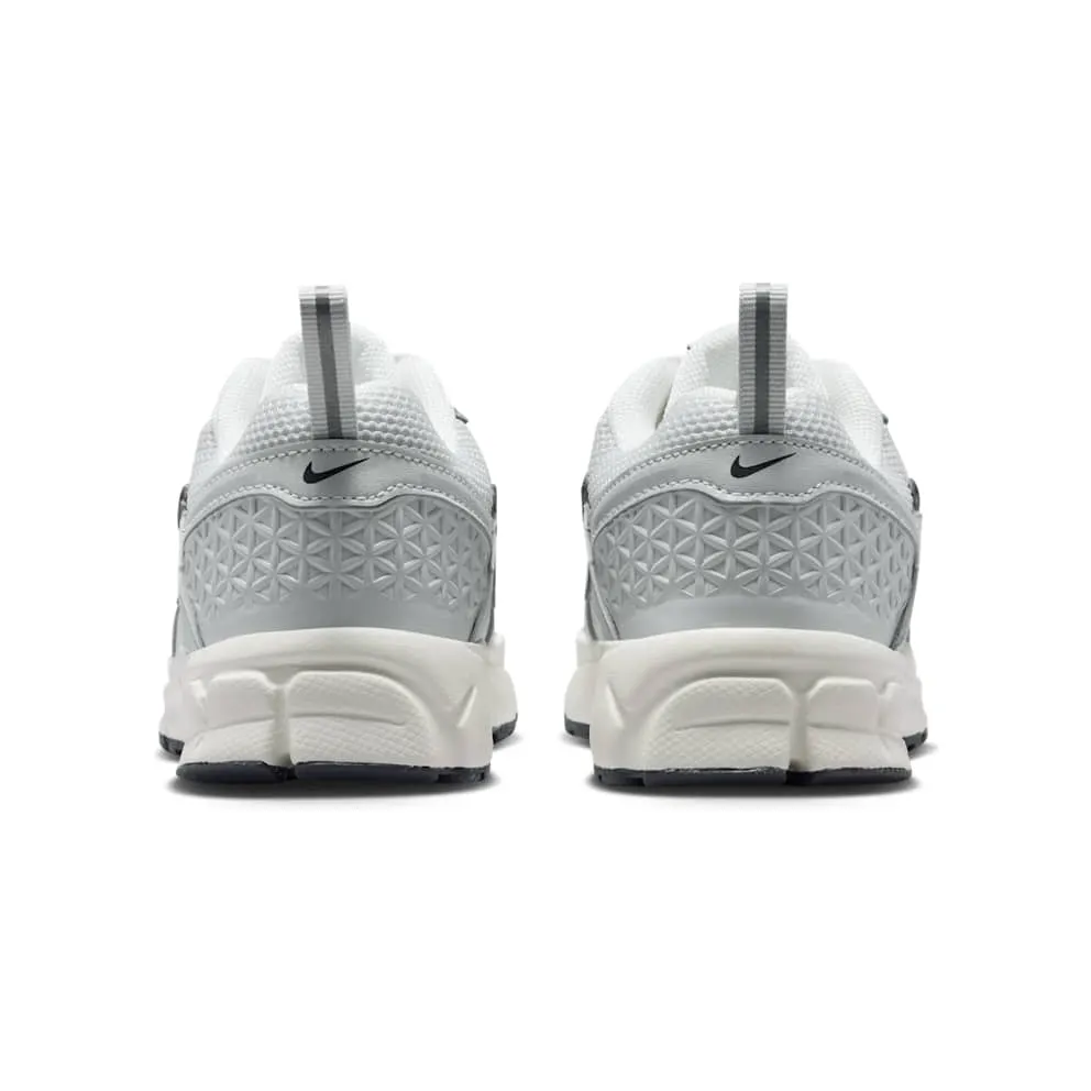 Nike Zoom Vomero 5 Photon Dust/Gridiron/Sail/Chrome (IR4587-001)