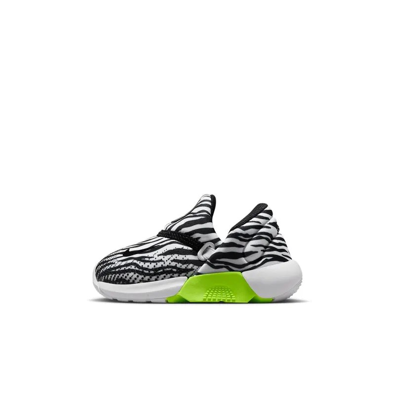 Nike Swoosh Go “White / Volt / Black” (IV5719-100)