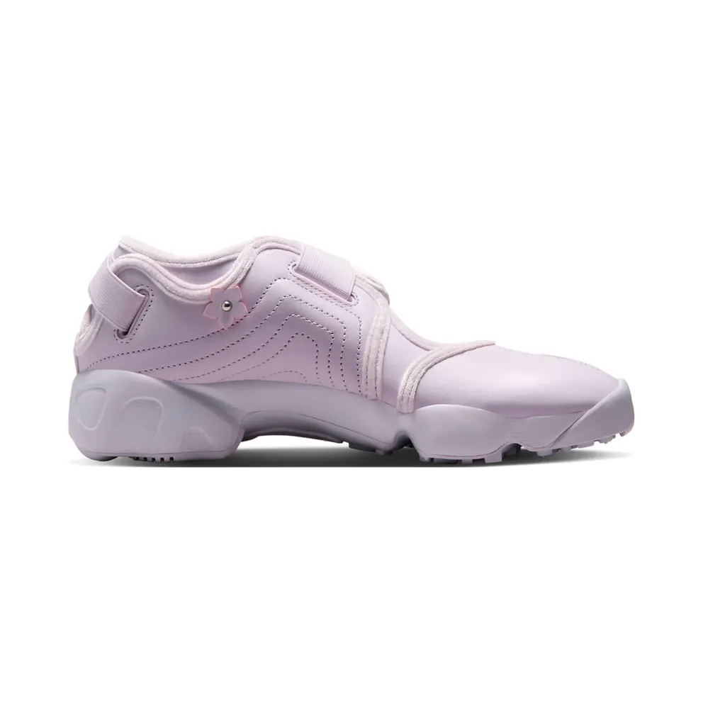 Nike Rift BLEACHED LILAC/METALLIC SILVER-WOLF GREY (IV5682-500)
