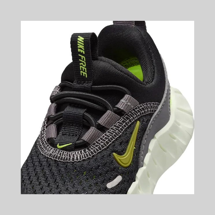 nike-free IQ5810-005