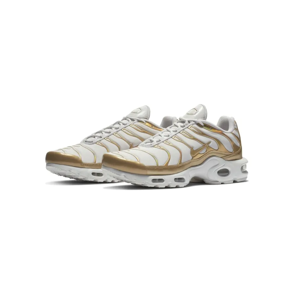 Nike Air Max Plus Vast Grey Metallic Gold (W) Vast Grey/Metallic Gold-White (605112-054)