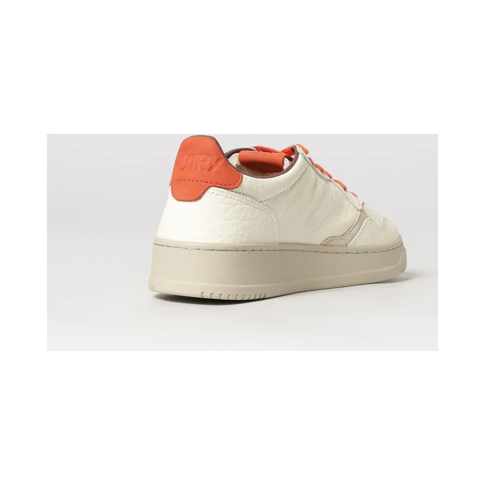 Autry Medalist Low Top Trainers in Bicolour Leather and Suede Red (AULMNE17)