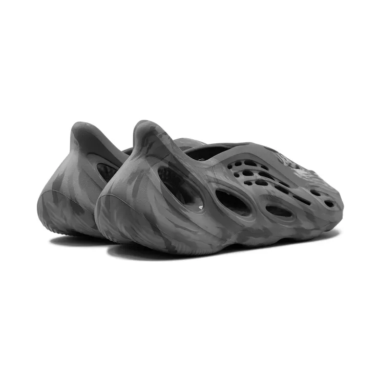 yeezy-foam-runner IE4931