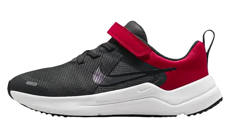 Nike Downshifter 12 Older Kids’ Road Running Black (DM4194-001)