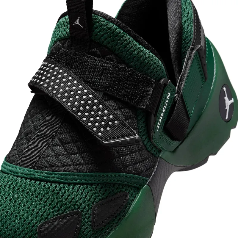 Jordan Trunner LX “Fir” (HQ2164-300)