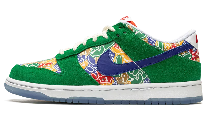 Nike Dunk Low “Foam Finger GS” (DZ5299-300)