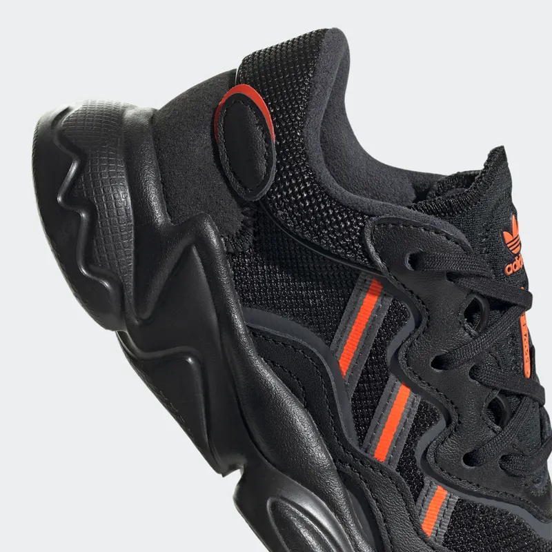 Adidas OZWEEGO Core Black / Solar Red / Grey Six (GW7217)