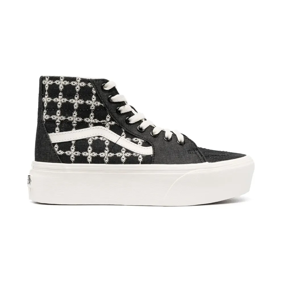 Vans Sk8-Hi with borduurwerk – Black (VN0A5JMKBMA1)
