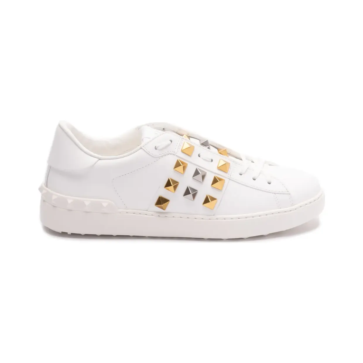Valentino Garavani ‘Rockstud Untitled’ “Black” (YS0931GDL)