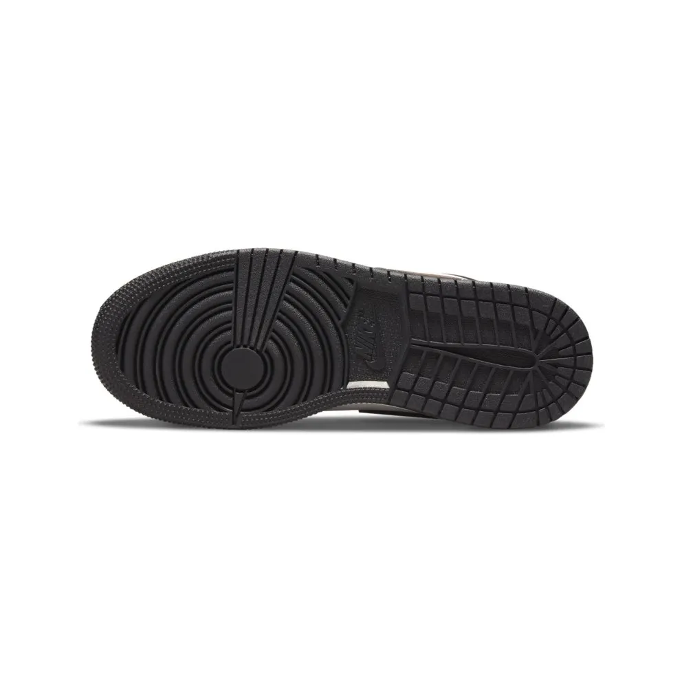 Jordan 1 Low Mocha (GS) (DM0589-200)
