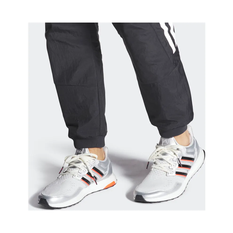Adidas Ultraboost 1.0 x Disney 100 Grey One / Core Black / Bright Red (HQ6438)