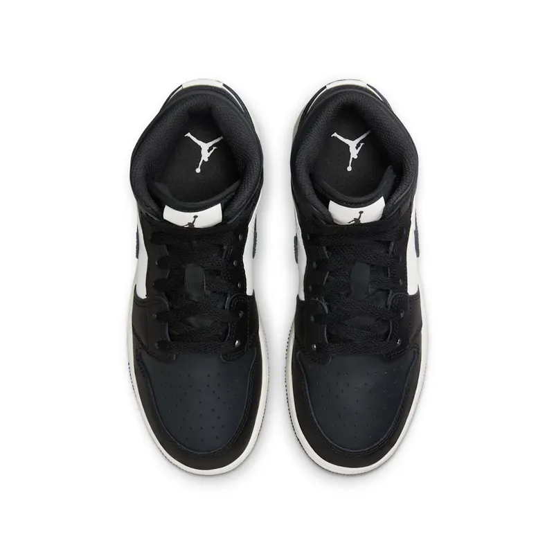 Jordan 1 Mid GS “Off Noir Toe” (DQ8423-010)