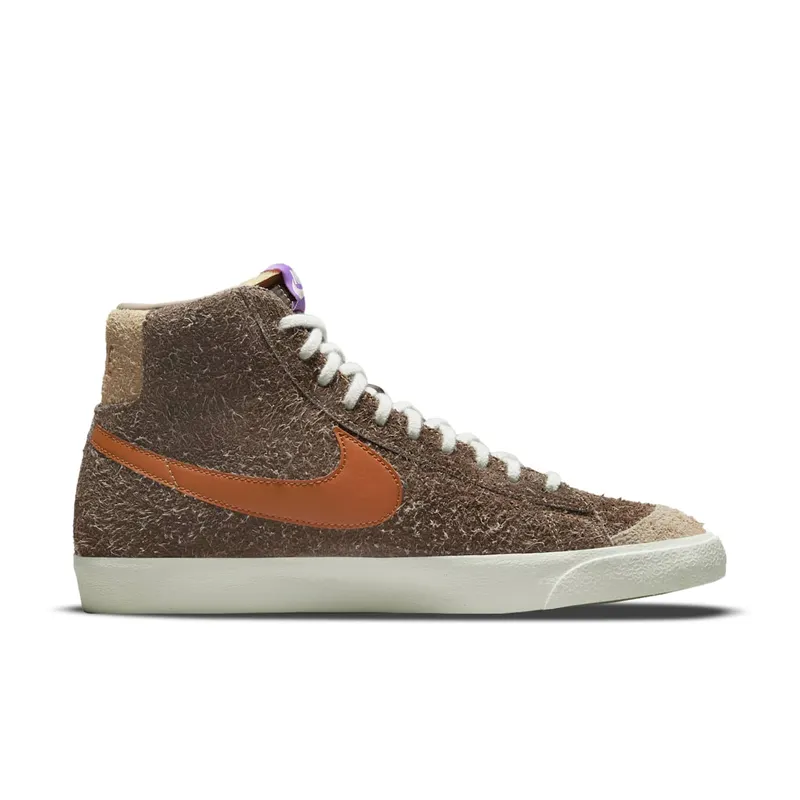 Nike Blazer Mid ’77 Premium Dark Chocolate (DM7581-200)