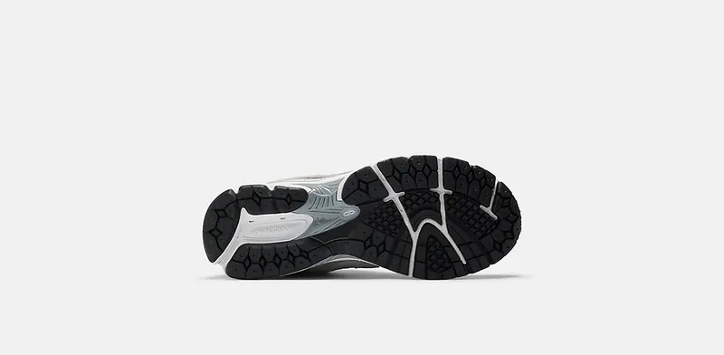 New Balance M2002RST (Grey) – M2002RST