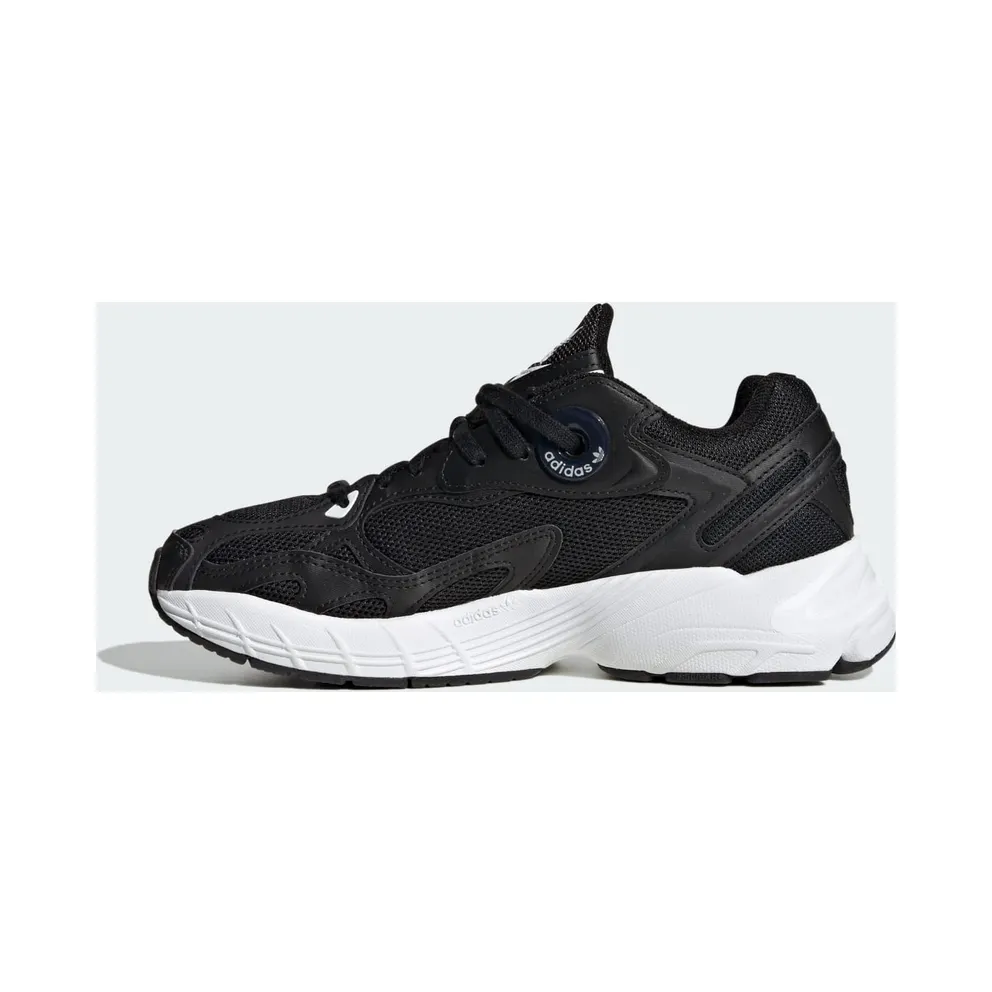 adidas Astir Core Black / Core Black / Cloud White (IE9886)