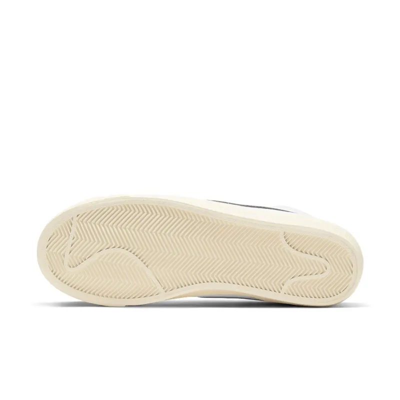 Nike Sportswear Blazer Mid ’77 White (DD6621 100)