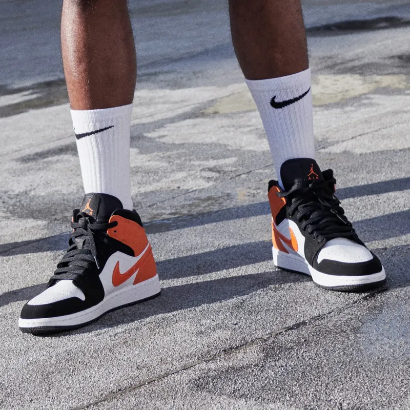 air-jordan-1 554724-058