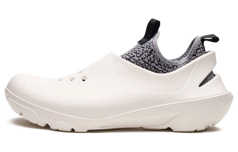 Jordan System.23 Wit – “Sail / Black-light Orewood Brown” (DN4890-101)