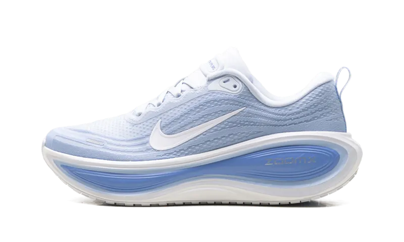 Nike Vomero Plus “Football Grey Royal Pulse” (HV8154-003)