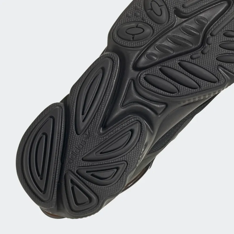 Adidas OZWEEGO Core Black / Core Black / Silver Metallic (GY9425)