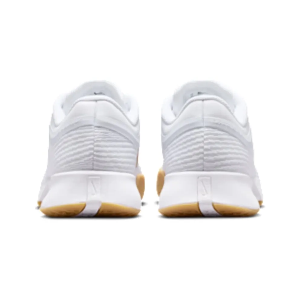 Nike Vapor Pro 3 Hard Court “White / Summit White / Linen / Light Orewood Brown” (FZ2161-102)