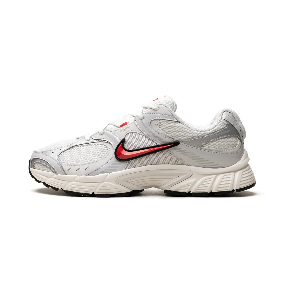 Nike V5 RNR “White/Fire Red” (HJ5228-105)