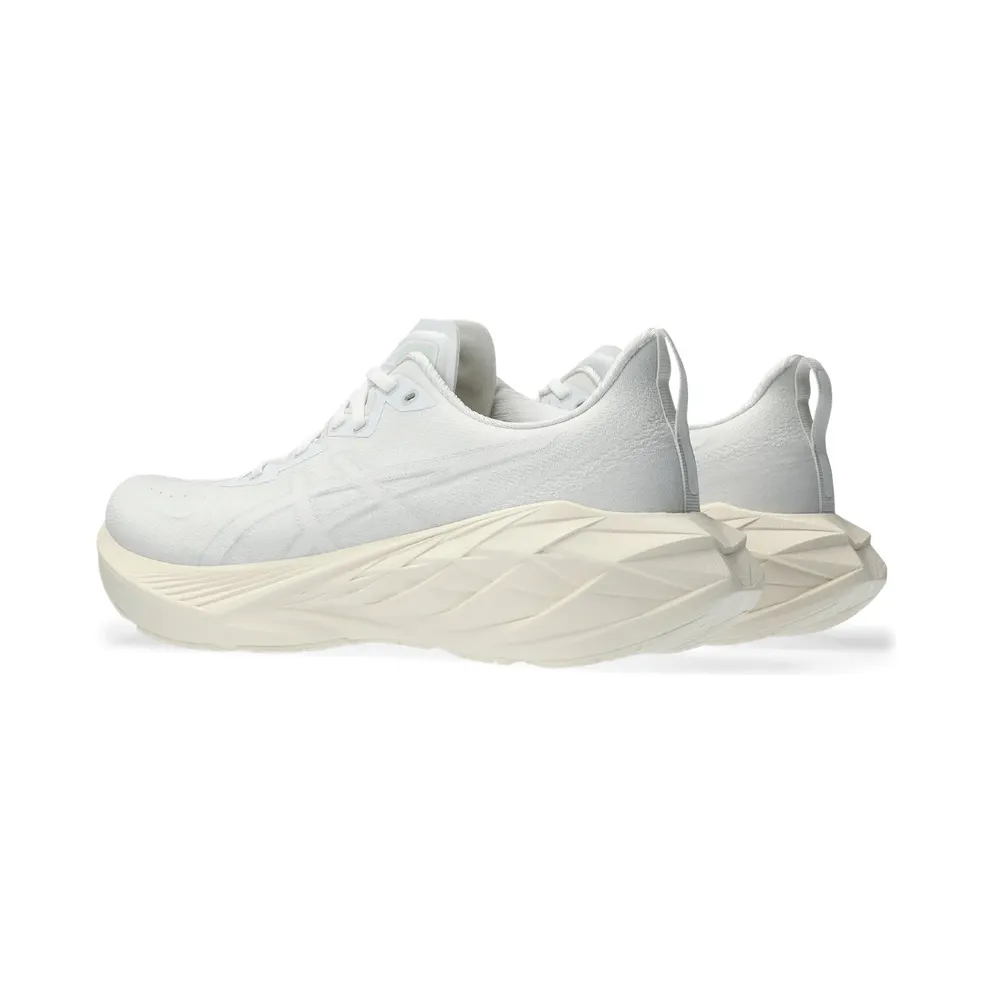 Asics Novablast 4 “White / White” (1011B693-102)