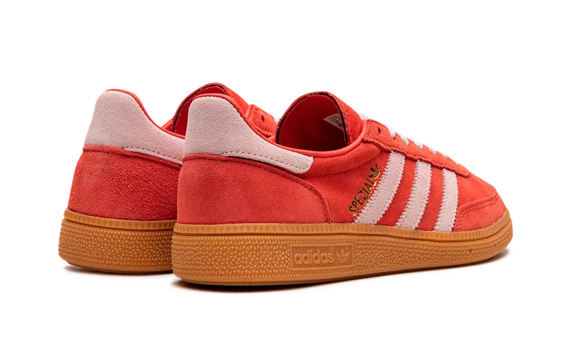adidas Handball Spezial “Bright Red”: vrolijk rood, zachtroze rand (2)