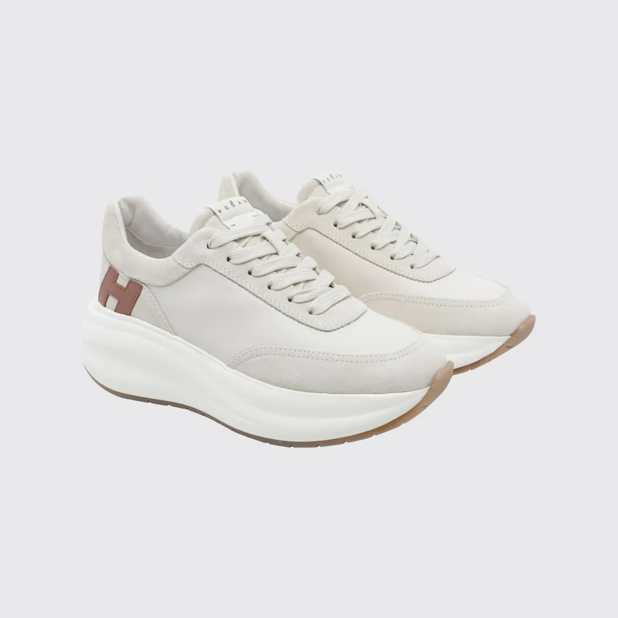 Hogan H696 Sneakers in Smooth Calfskin and Suede with Chunky Sole Beige (HXW6960GG30UIT0BAL)