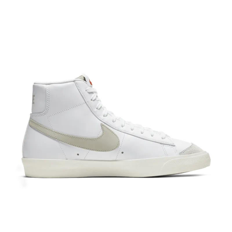 Nike Blazer Mid ’77 Vintage White White/Sail/Light Bone (BQ6806-106)