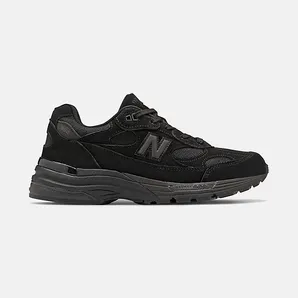 New Balance 992 “Triple Black” (M992EA)