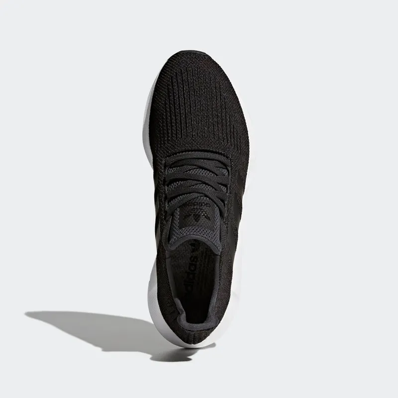 Adidas Swift Run Black / Carbon / Core Black / Medium Grey Heather (CQ2114)