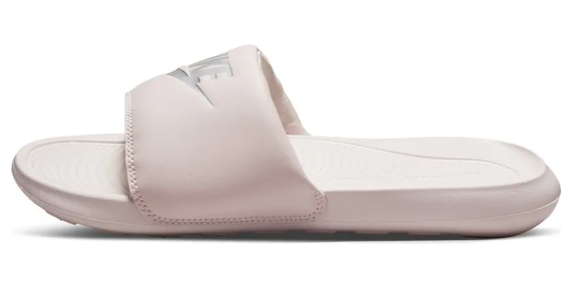 nike-victori-one CN9677-600
