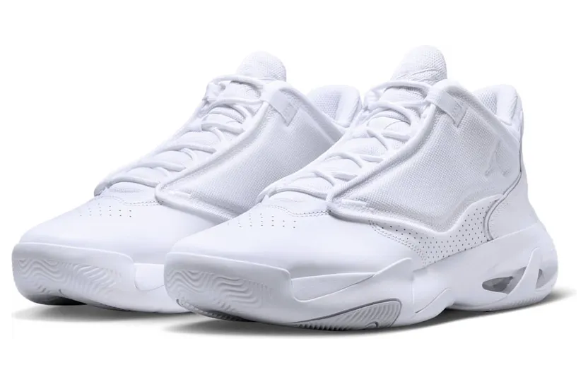 air-jordan-max-aura DN3687-101