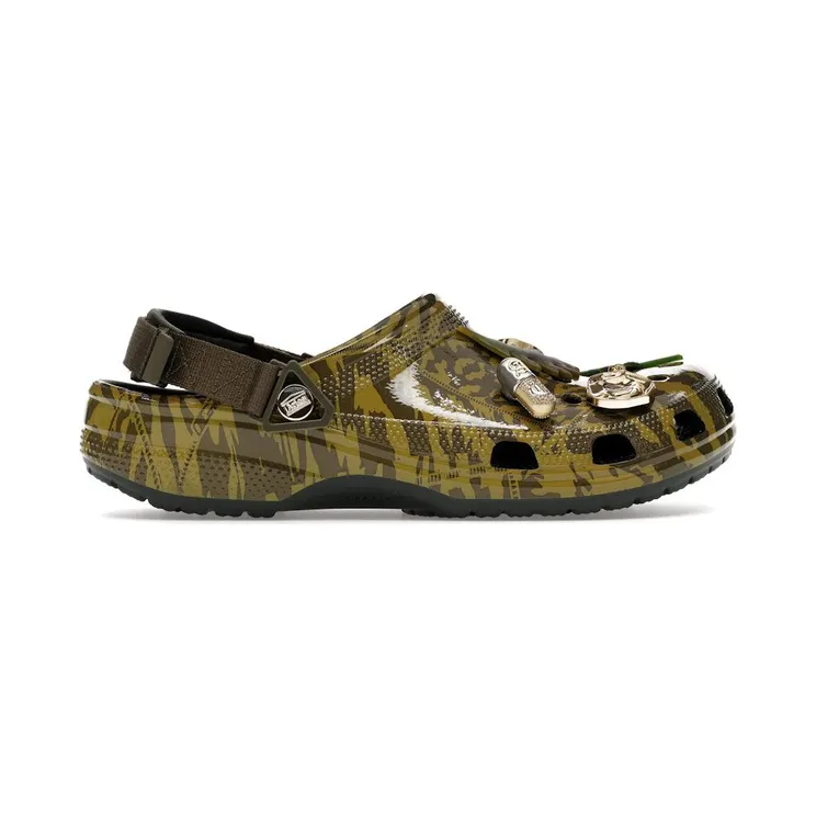 Crocs Classic Clog Aries Arise Dark Algae (211060-3AC)