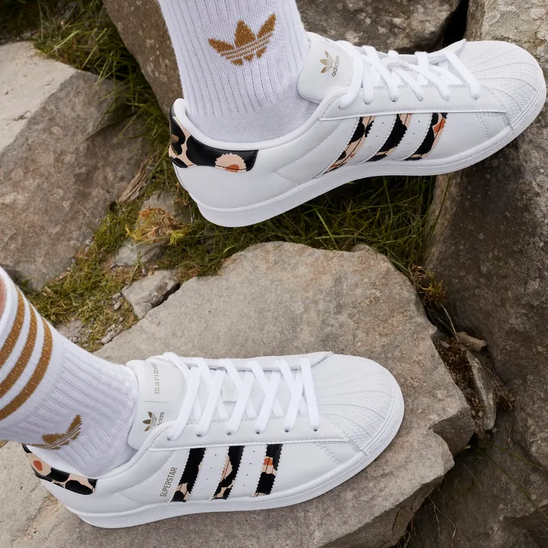 adidas Marimekko Superstar Cloud White / Core Black / Gold Metallic (H04076)