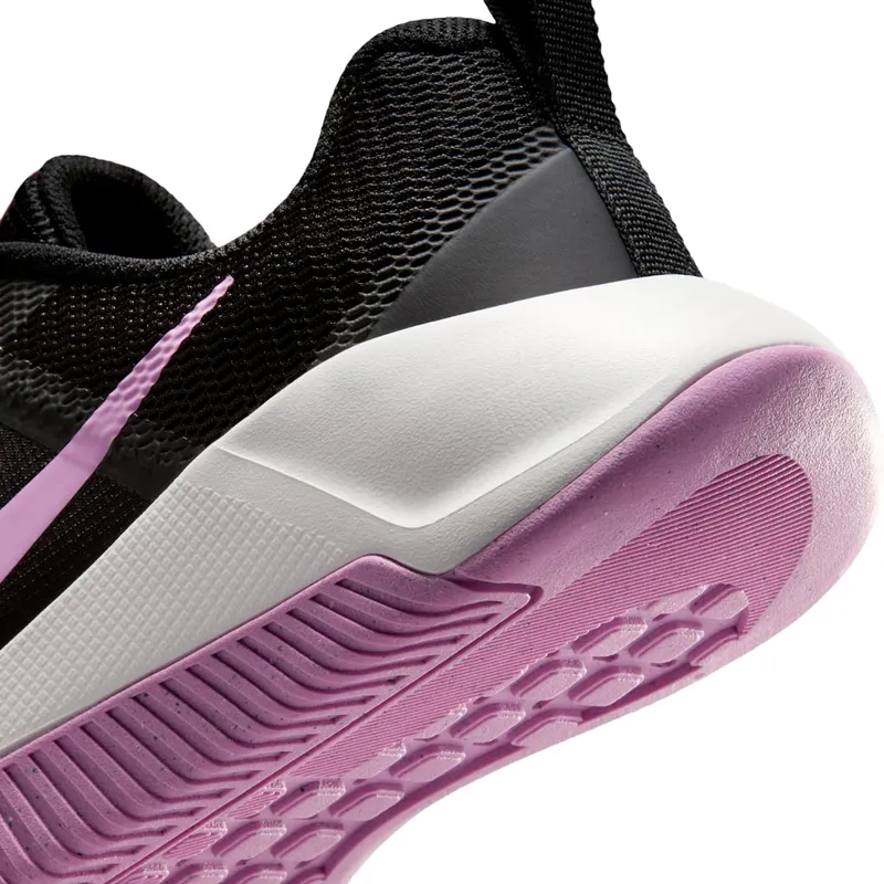 Nike MC Trainer 3 “Black / Summit White / Light Magenta” (FQ1830-007)
