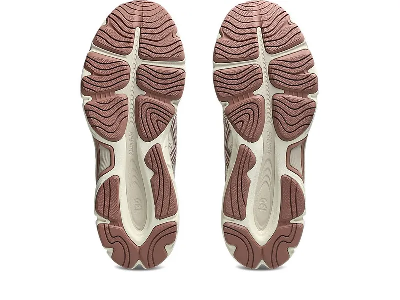 ASICS GEL-NYC 2.0 “Oatmeal / Umeboshi” (1203A895-250)