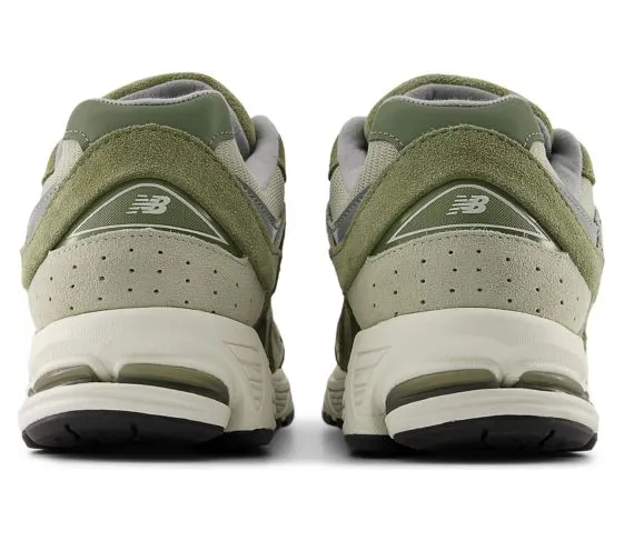 new-balance-2002r U2002RCA