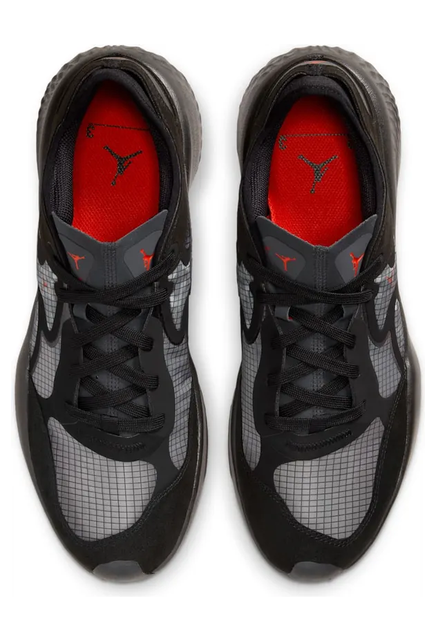 air-jordan-delta DN2647-060