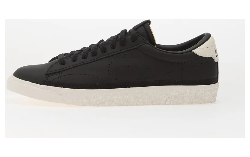 Nike Tennis Classic Zwart / Sail / Team Orange / Zwart