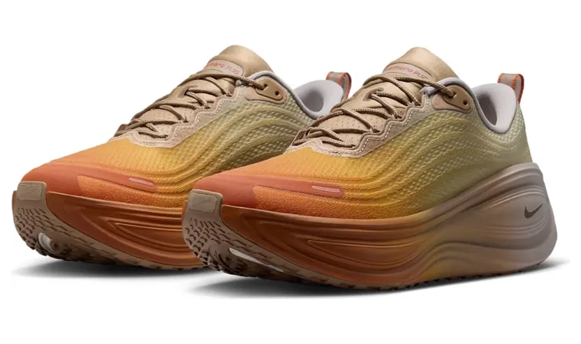 nike-vomero-plus IV4522-200