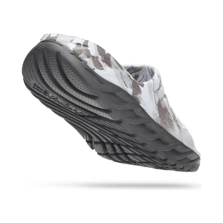 hoka-one-one-ora-recovery 1126856-LRSH
