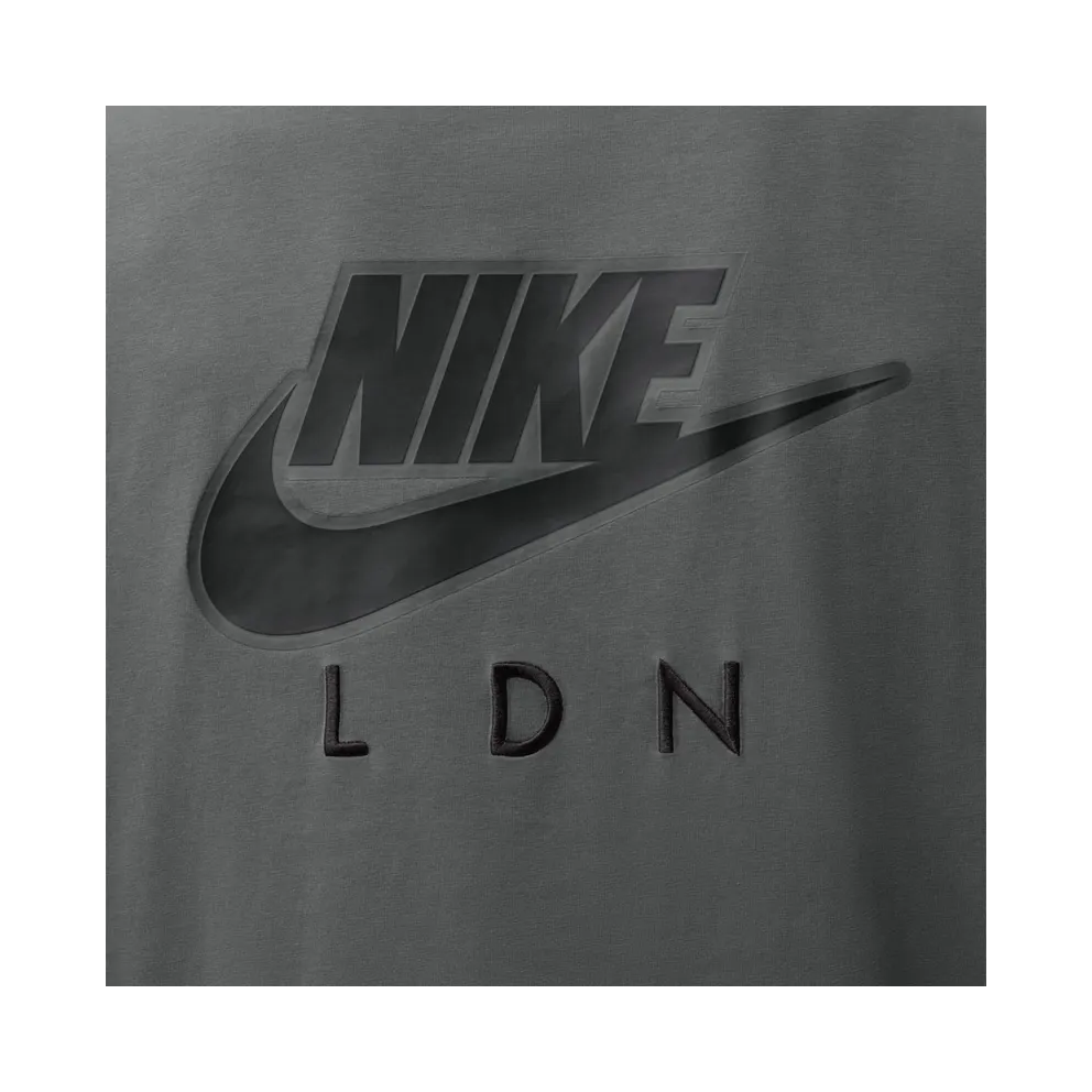 Jordan Flight LDN – “Smoke Grey” (IV5639-070)