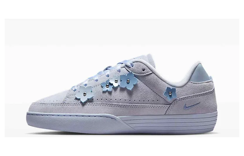 Nike Centre SE ‘Florette “Hydrogen Blue / Metallic Silver / Work Blue” (IV5303-400)