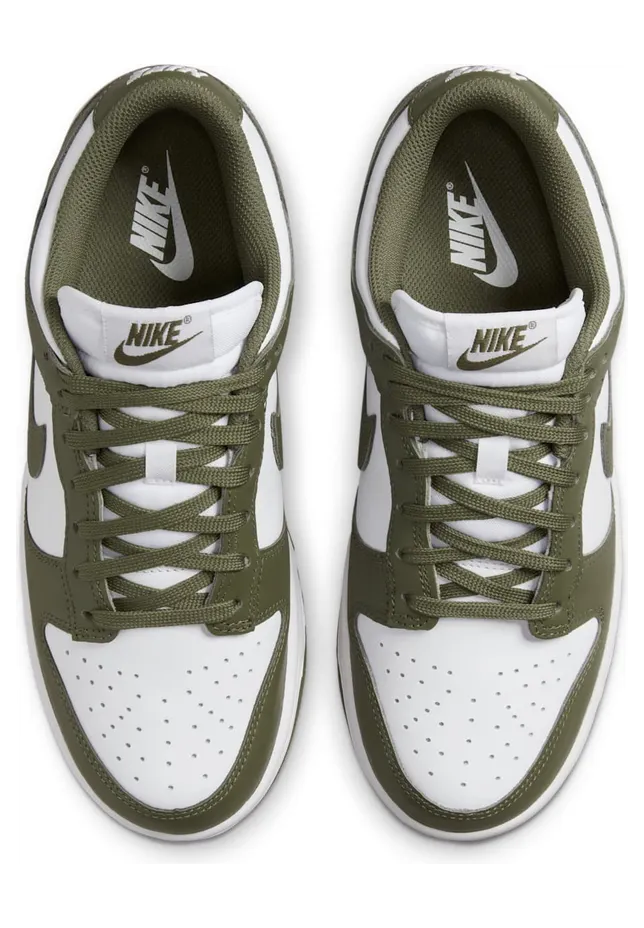 De adviesprijs van 180 euro die bij deze Dunk Low niemand betaalt (4)