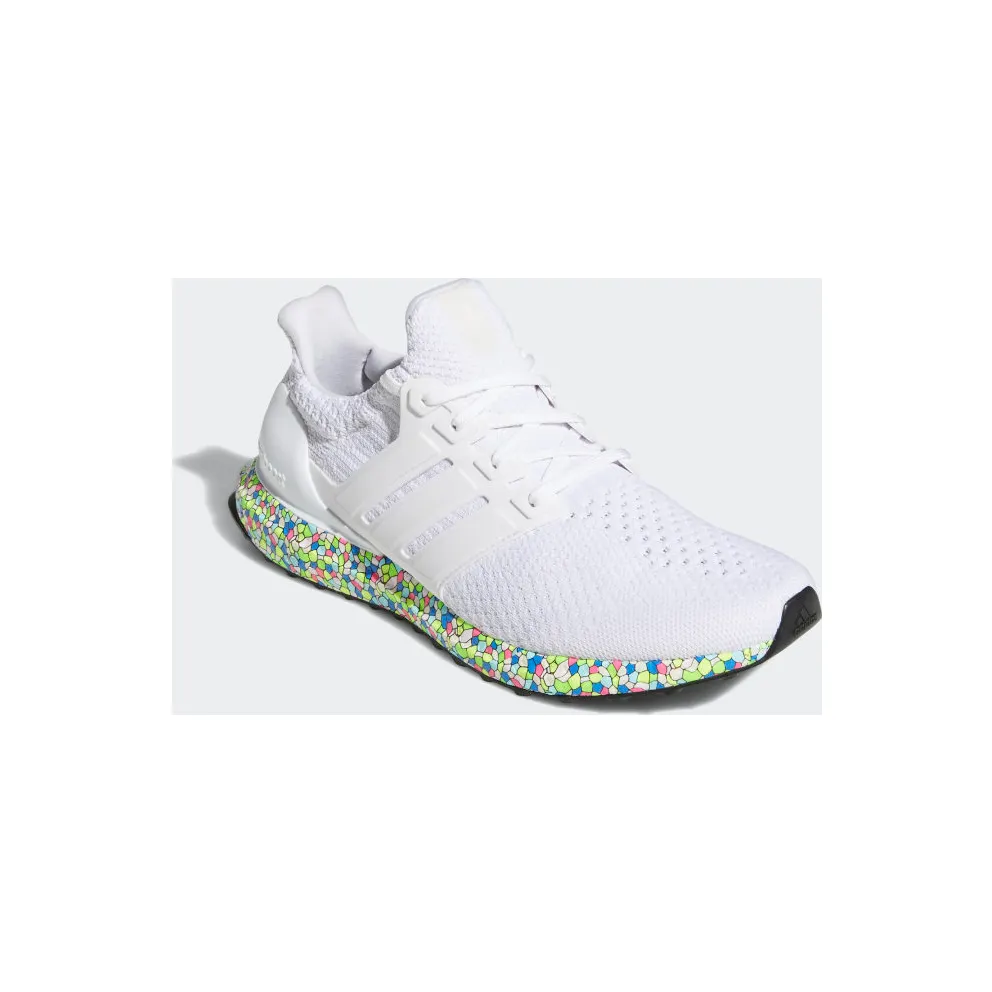 adidas Ultraboost 5.0 DNA Cloud White / Cloud White / Core Black (GY4525)